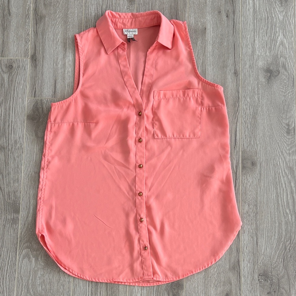 Dynamite Coral Sleeveless Button-Down Shirt